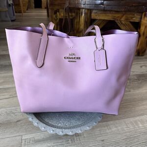 Coach Tote Bag Carryall Light Pink Logo Metallic Interior Classic